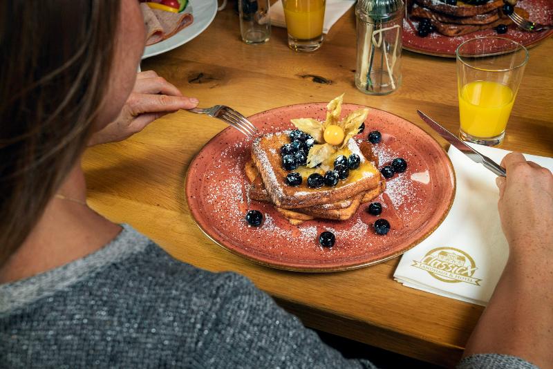 Classicx Landhaus & Hotel - Bed & Breakfast image