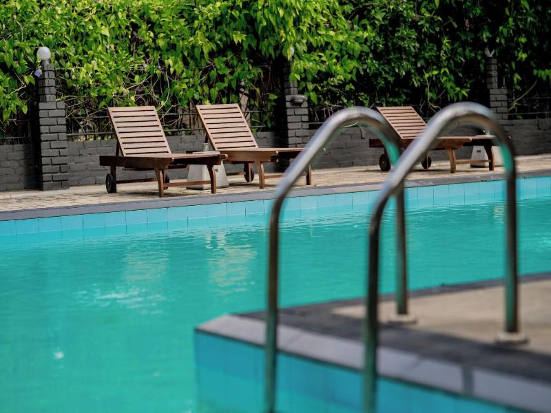 Lavendish Country Resort image