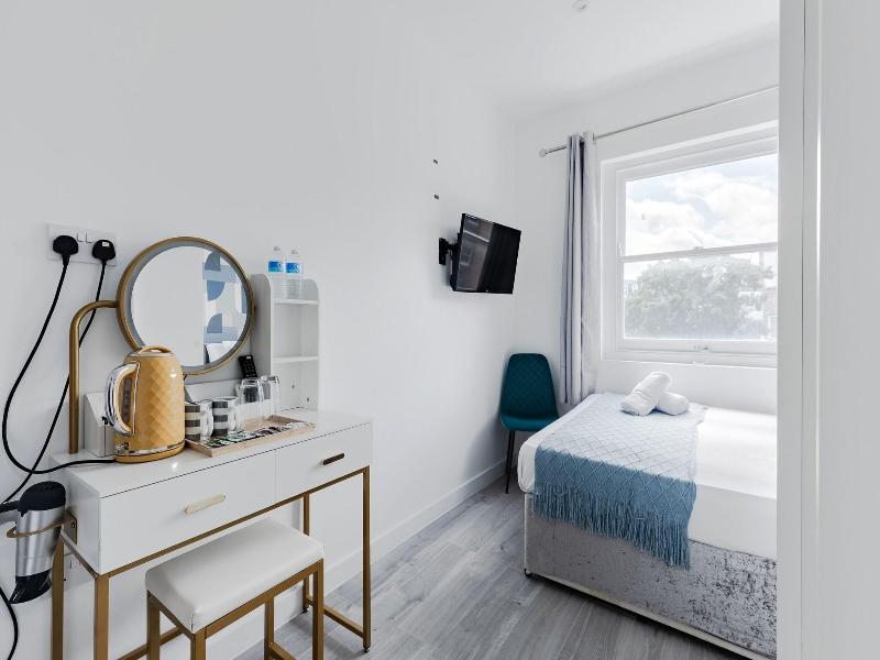 Wembar Hotel image