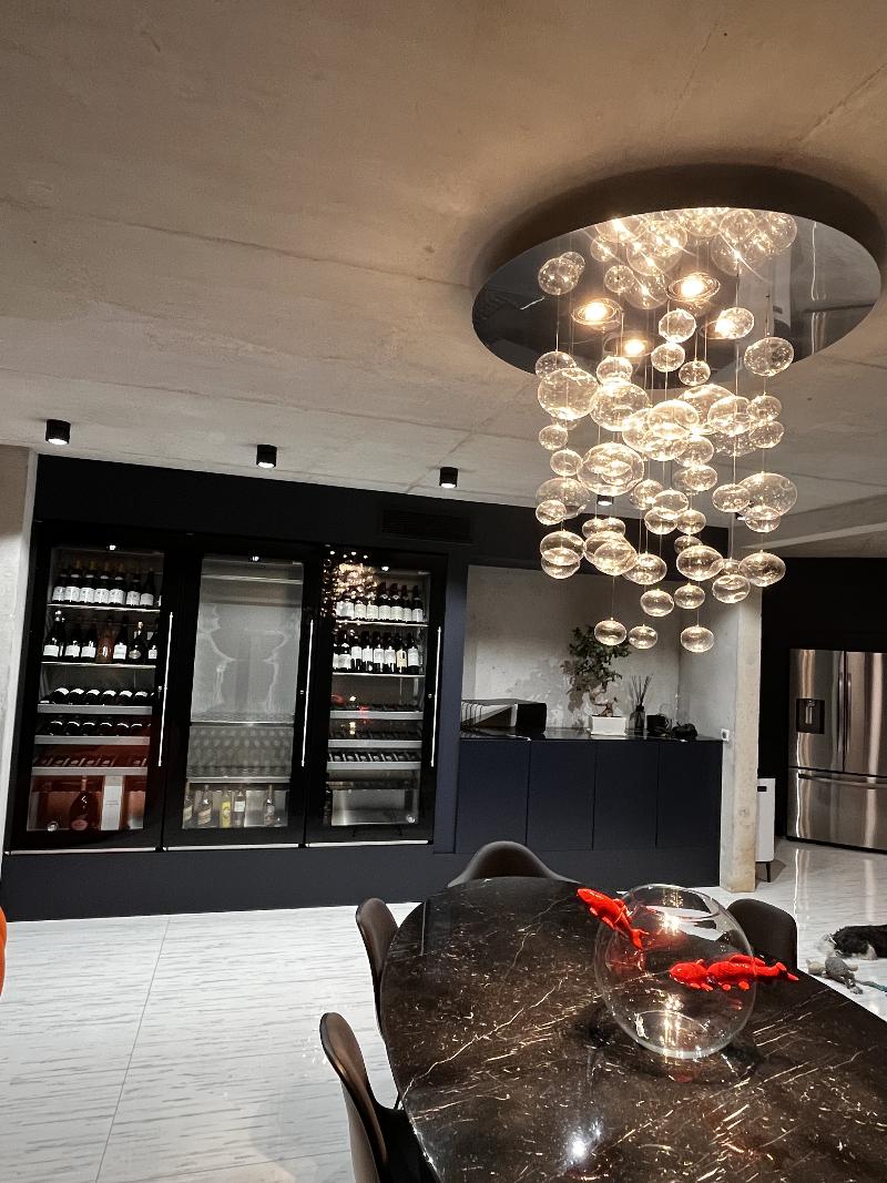 Suite 28 image