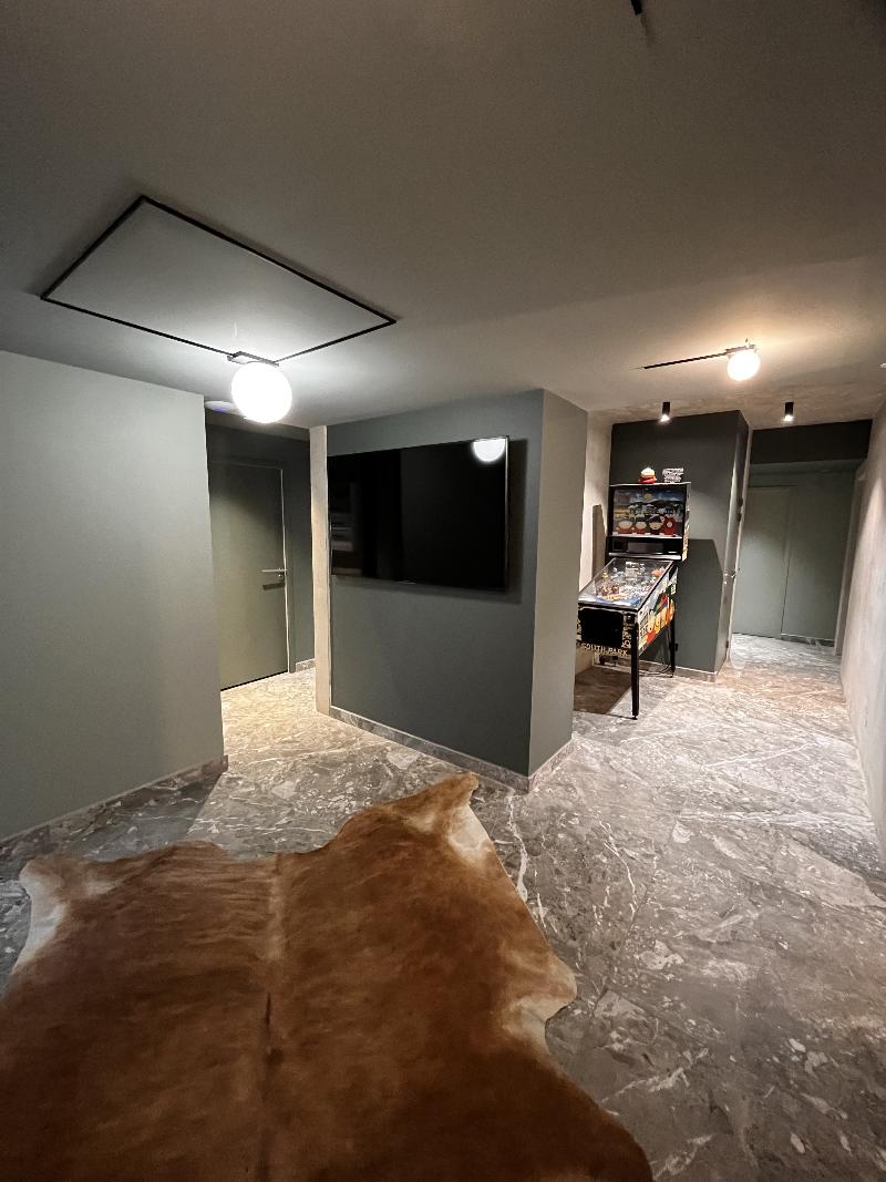 Suite 28 image