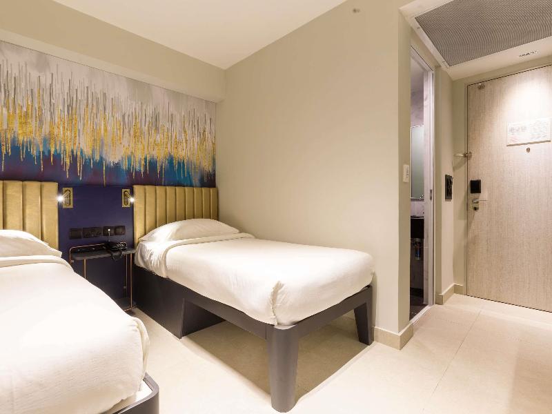 Ibis Budget Singapore Gold image