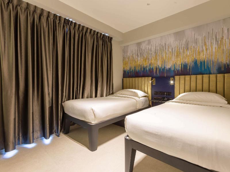 Ibis Budget Singapore Gold image