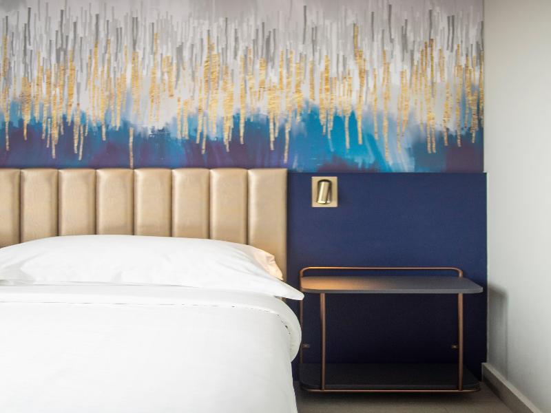 Ibis Budget Singapore Gold image