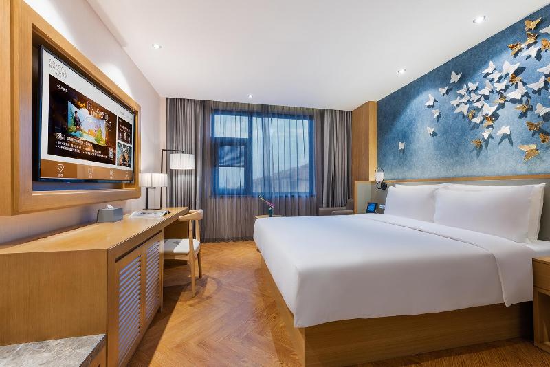 Crystal Orange Hotel Qingdao Jimo Heshan Road image