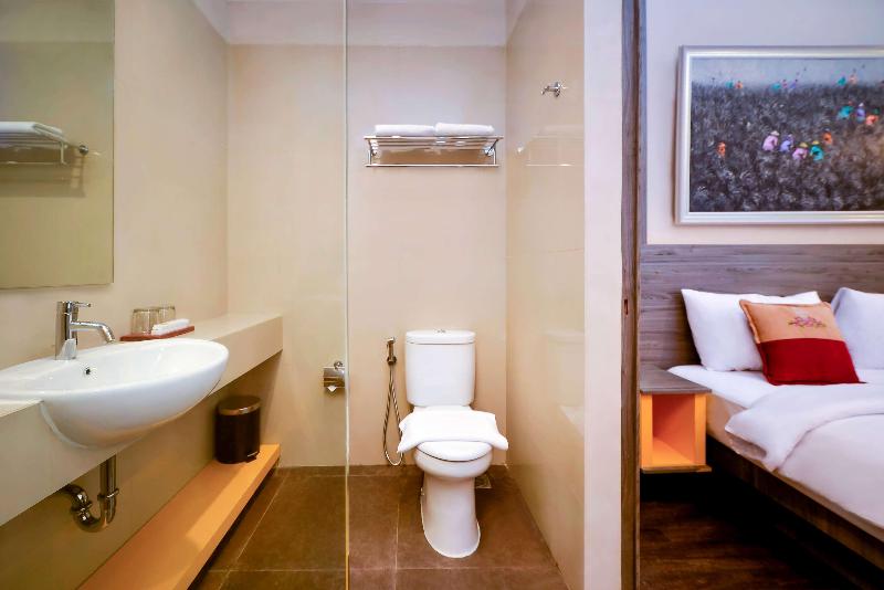Super 8 By Wyndham Solo Indonesia image