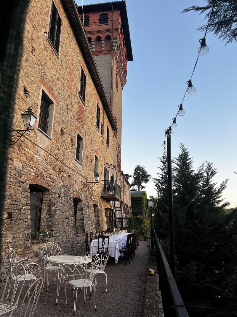 Il Castello Di Bubbio Hotel & Restaurant image