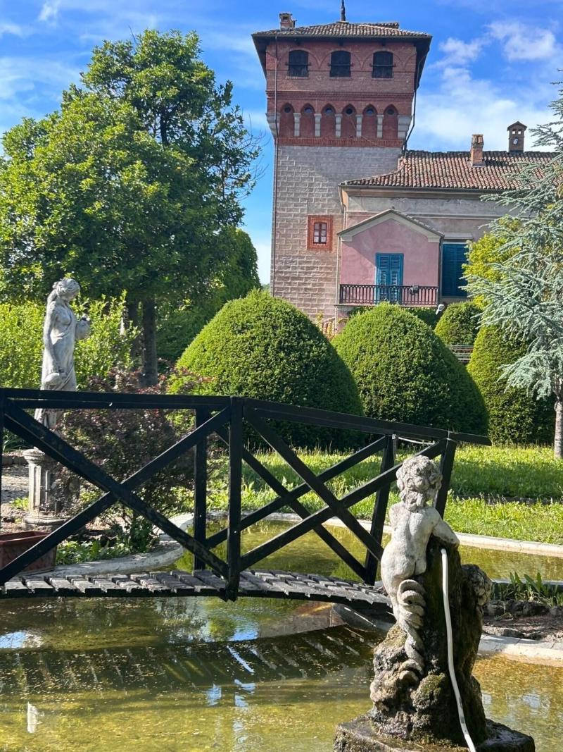 Il Castello Di Bubbio Hotel & Restaurant image