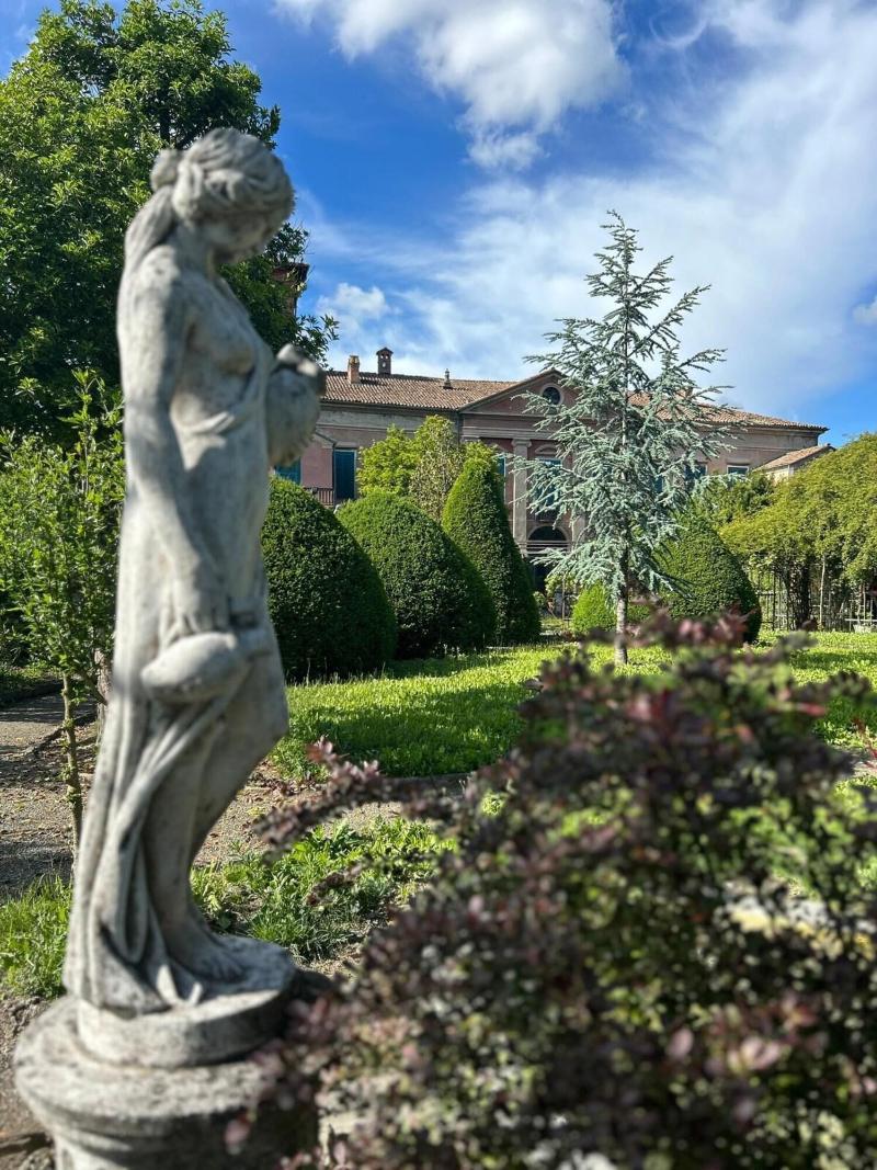 Il Castello Di Bubbio Hotel & Restaurant image