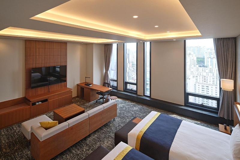 Roynet Hotel Seoul Mapo image