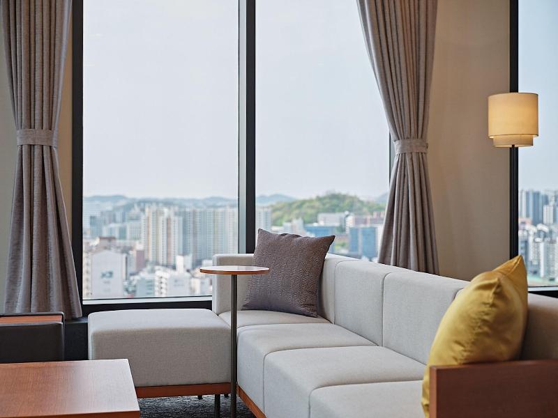 Roynet Hotel Seoul Mapo image