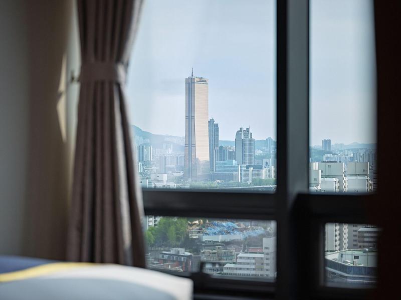 Roynet Hotel Seoul Mapo image