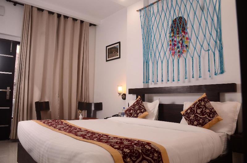 The Golden Sunrise Hotel image