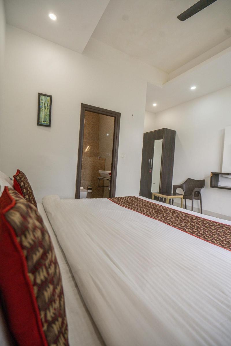The Golden Sunrise Hotel image