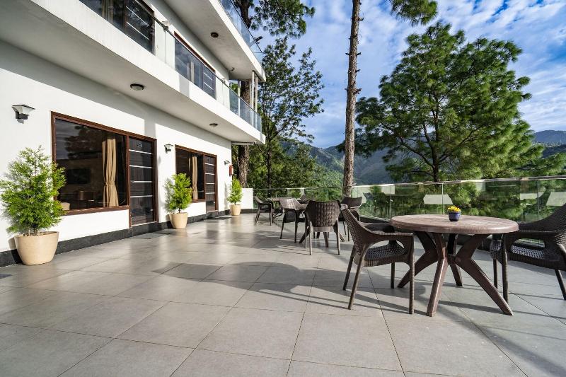 The Golden Sunrise Hotel image