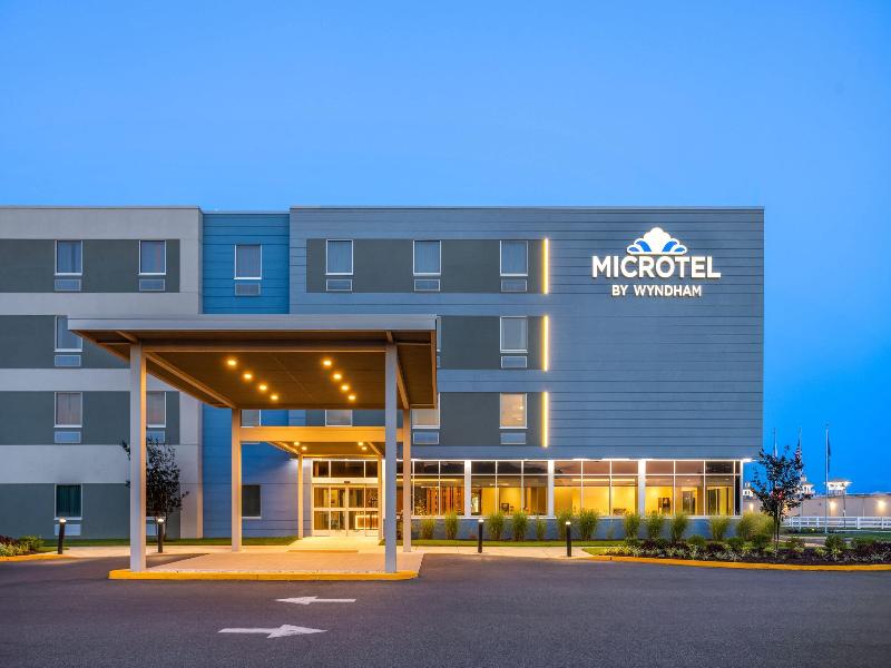 Microtel Inn & Suites By Wyndham Rehoboth Beach image