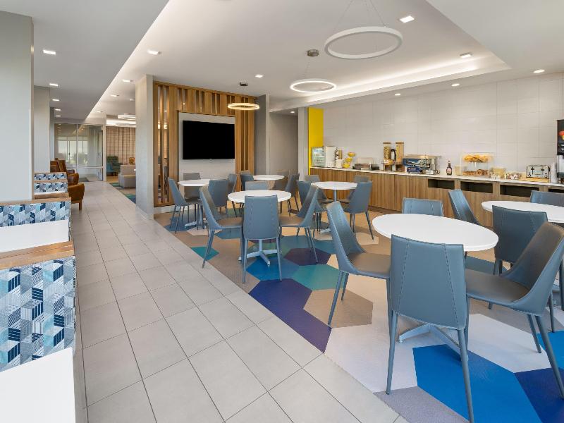 Microtel Inn & Suites By Wyndham Rehoboth Beach image