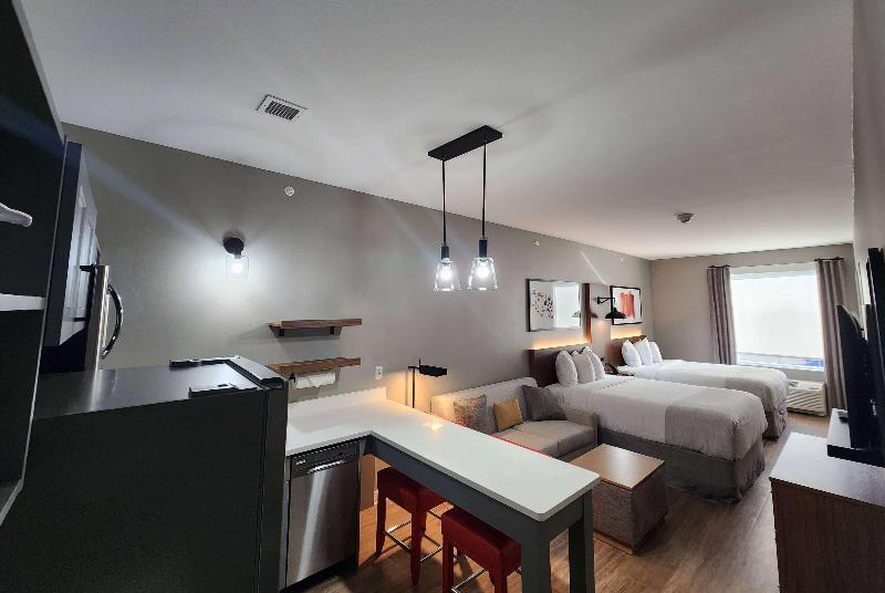 Hawthorn Suites by Wyndham Del Rio image