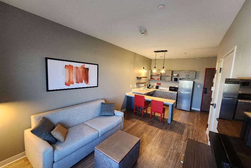 Hawthorn Suites by Wyndham Del Rio image