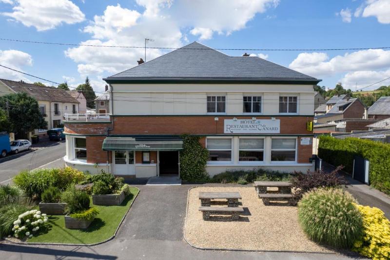 Logis Hotel Du Canard image