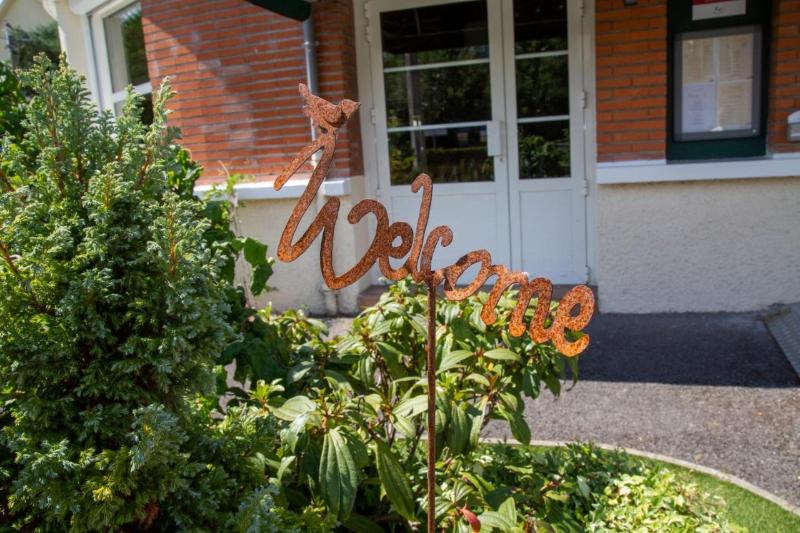 Logis Hotel Du Canard image