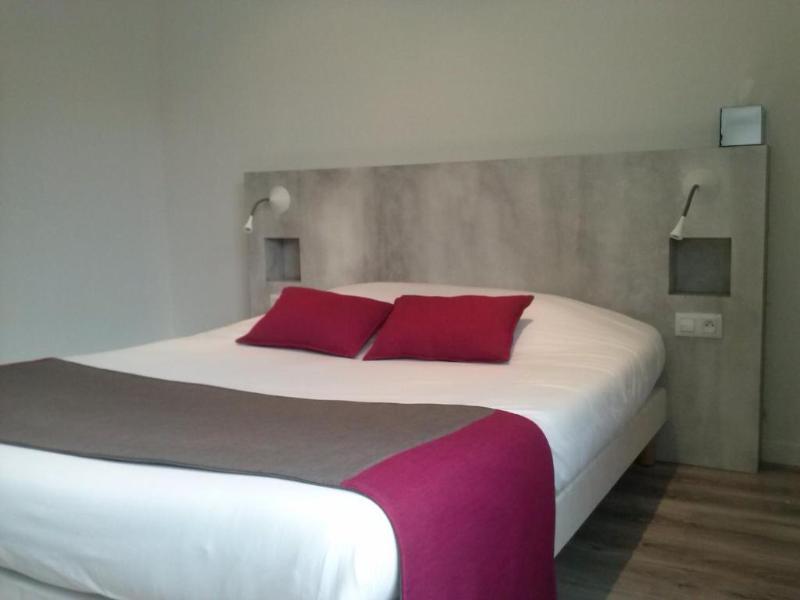 Logis Hotel Du Canard image