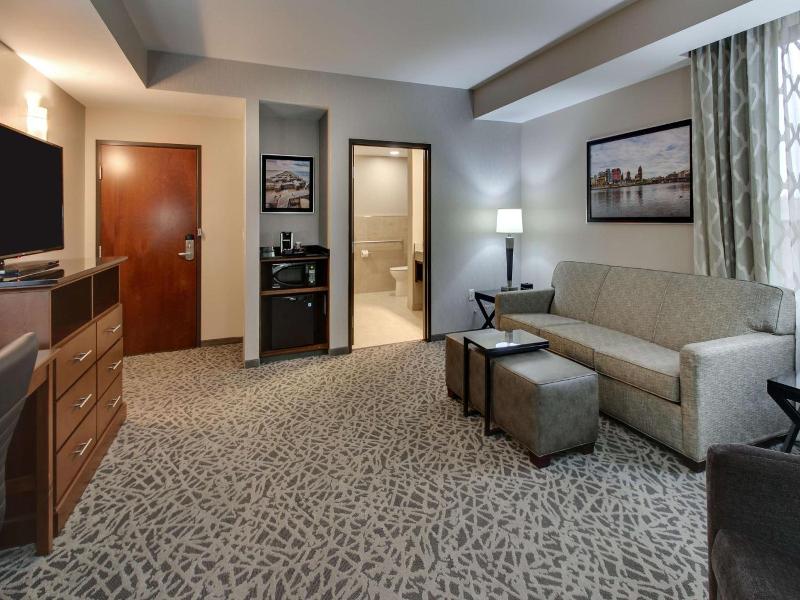 Drury Plaza Hotel Milwaukee Downtown image