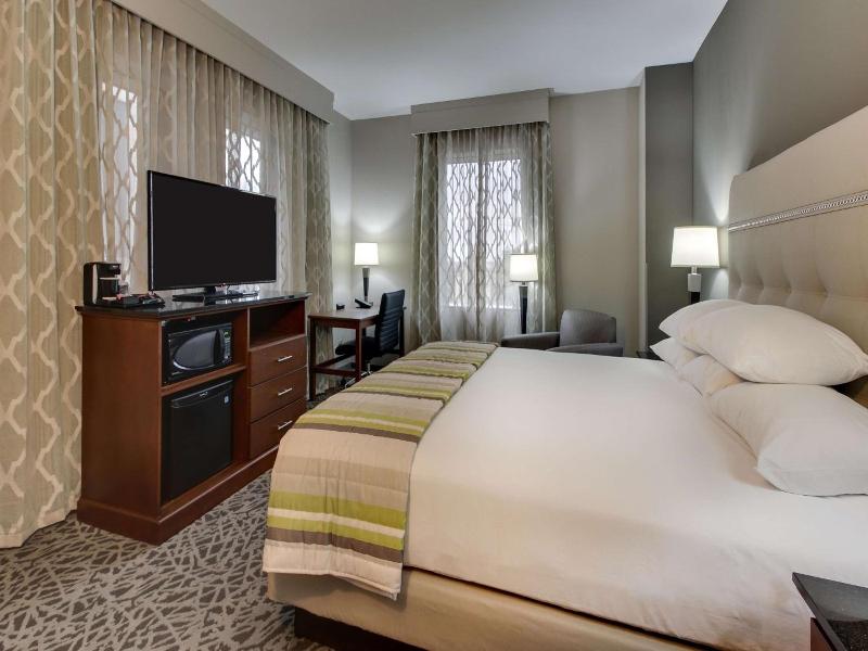 Drury Plaza Hotel Milwaukee Downtown image