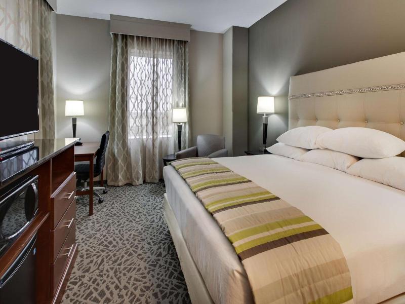 Drury Plaza Hotel Milwaukee Downtown image