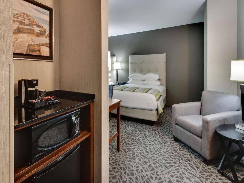 Drury Plaza Hotel Milwaukee Downtown image