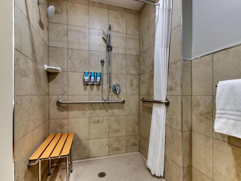 Drury Plaza Hotel Milwaukee Downtown image