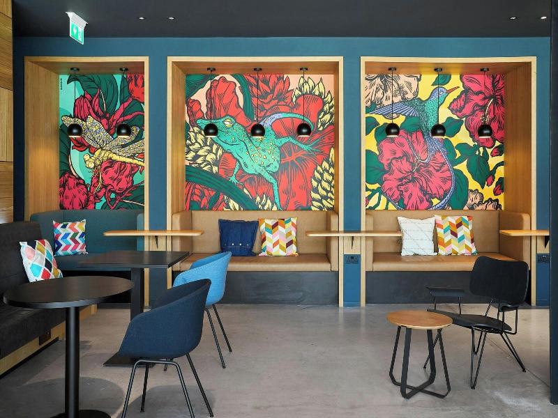 Moxy Bristol image
