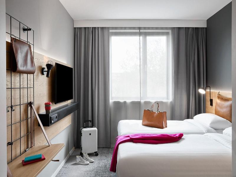 Moxy Bristol image