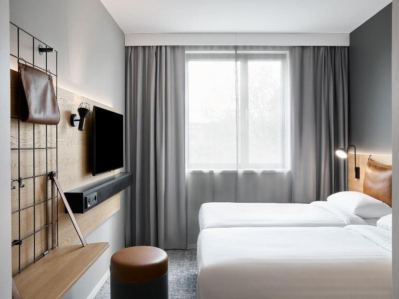 Moxy Bristol image