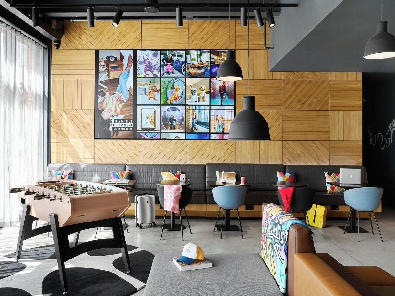 Moxy Bristol image