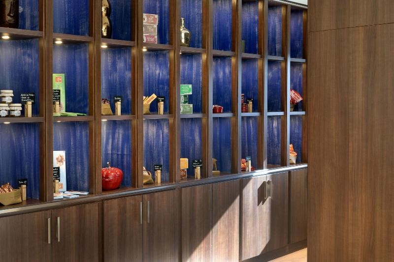 Ac Hotel By Marriott Saint-julien-en-genevois image