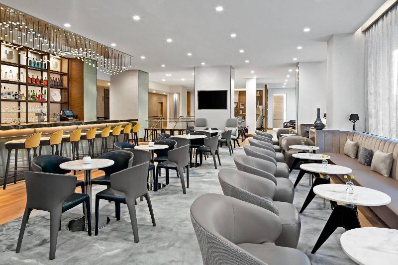 Ac Hotel By Marriott Saint-julien-en-genevois image