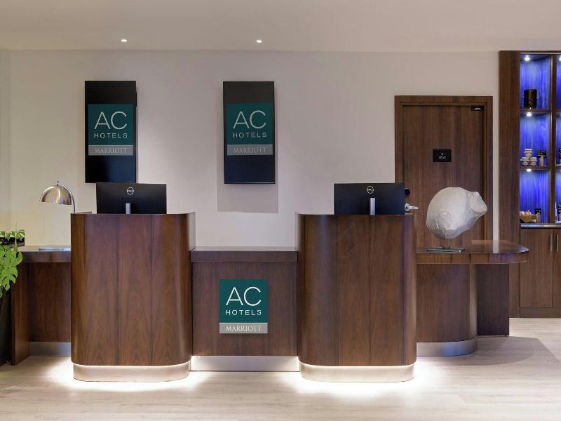 Ac Hotel By Marriott Saint-julien-en-genevois image