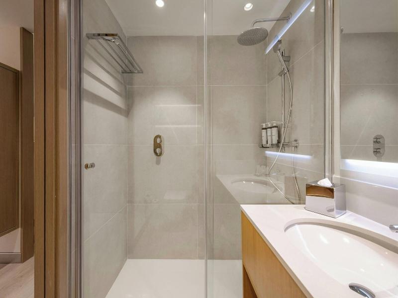 Ac Hotel By Marriott Saint-julien-en-genevois image