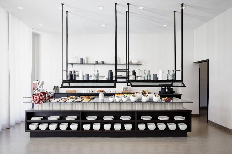 Ac Hotel By Marriott Saint-julien-en-genevois image
