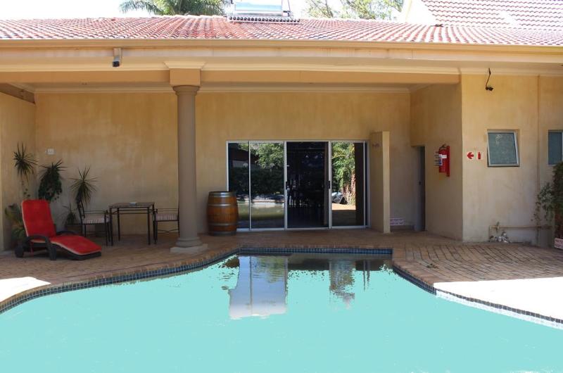 Ya Rena Guesthouse image