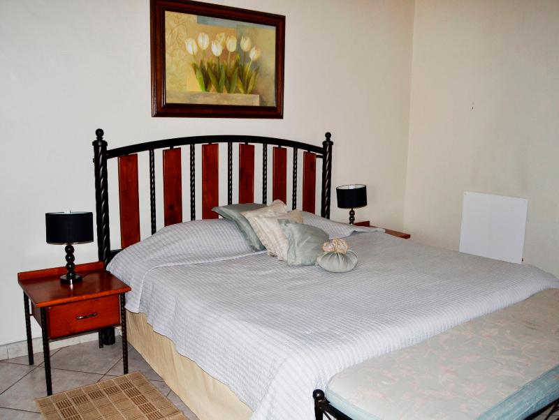 Ya Rena Guesthouse image