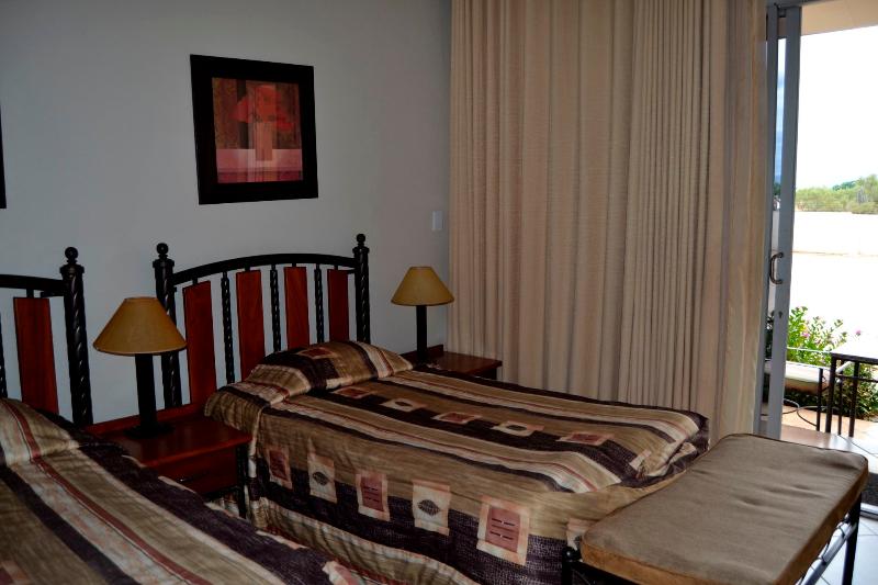 Ya Rena Guesthouse image