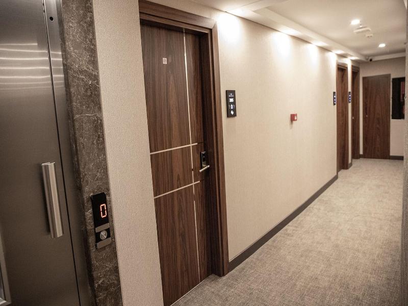 Shining Star Hotel image