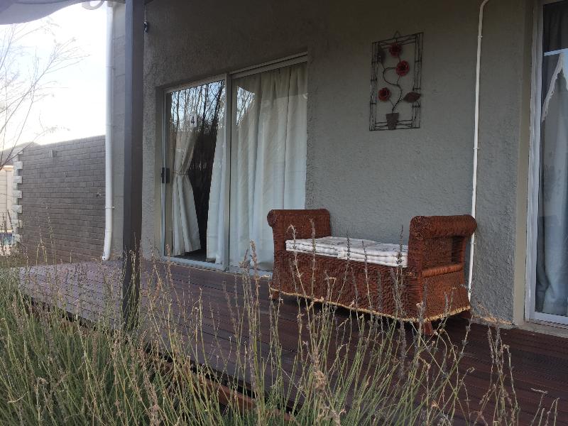 Tranquil House @ 851 College Avenue — photo 4