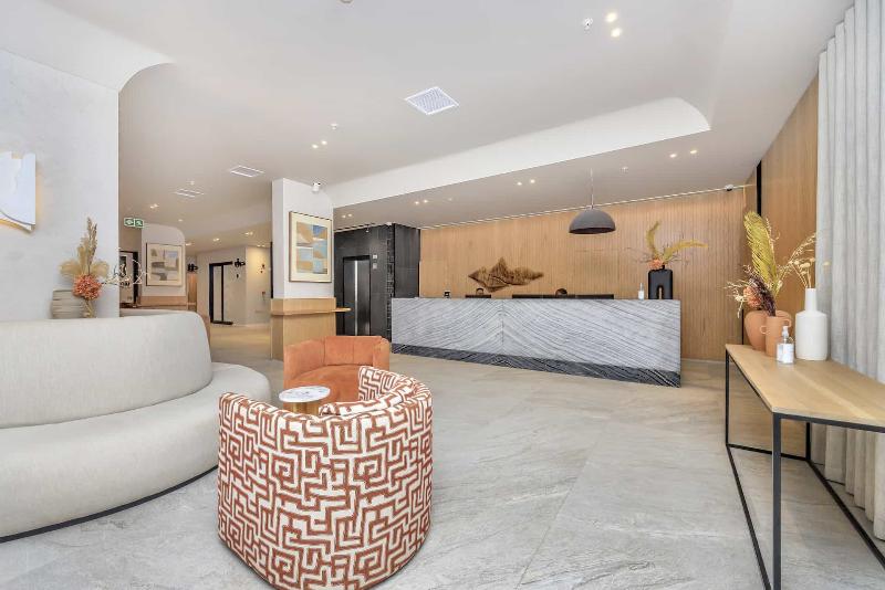 Newlands Peak Aparthotel image