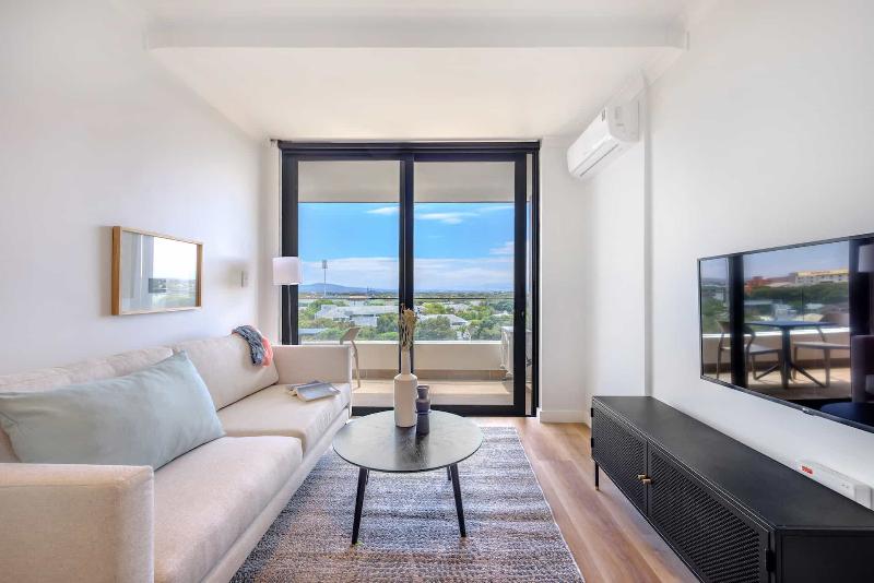 Newlands Peak Aparthotel image
