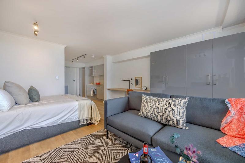 Newlands Peak Aparthotel image