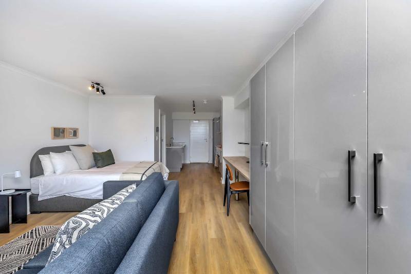 Newlands Peak Aparthotel image