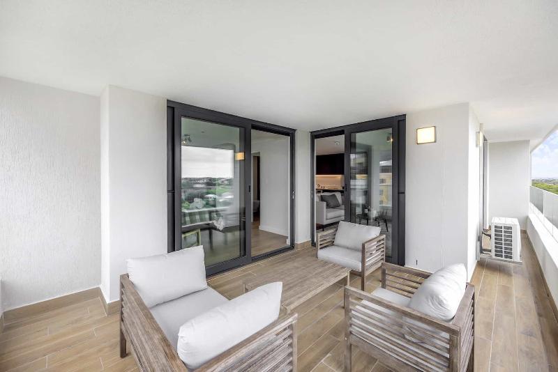Newlands Peak Aparthotel image